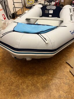 Nafukovaci clun Zodiac Typhoon 305cm jako novy - 2