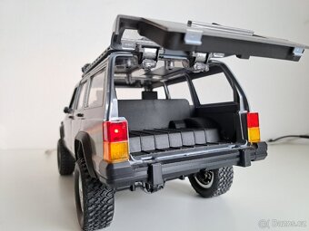 RC AUTO 4x4 Jeep Cherokee 1:12 - 2