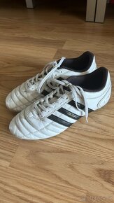Kopačky Adidas 39 3/4 - 2