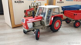 Zetor 8011 KADEN s vlekem červený - 2