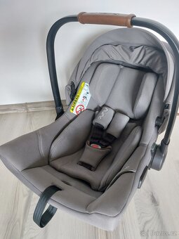 Autosedačka Nuna pipa urbn granite - 2