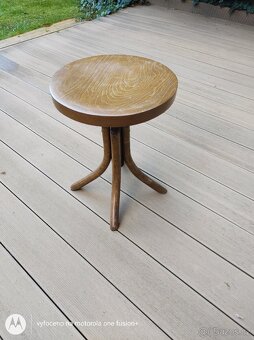 Klavírní stolička - 2