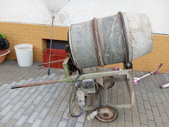 Stavební míchačka - 2