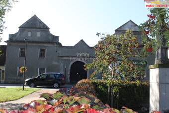 Venkovská usedlost na náměstí v Bystřici - 2