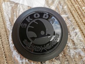 Škoda - Znak Škoda pro kryt motoru - 2