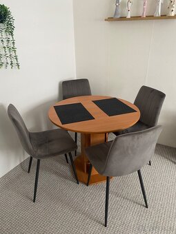 Stůl + 4 židle - 2