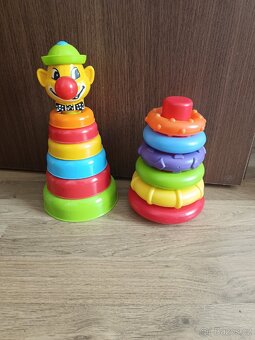 Dětské vkladacky a pyramidy - 2