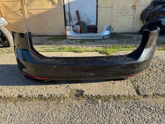 Volkswagen Passat B8 zadní nárazník - 2