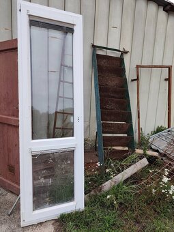 Plastové dveře pouzite - 2