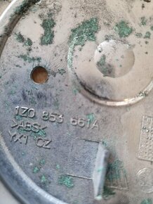 Škoda Octavia 2 , rámeček masky 1Z0853661A - 2