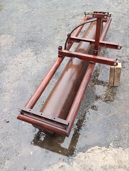 Nesený vál za traktor do ramen hydrauliky - 2