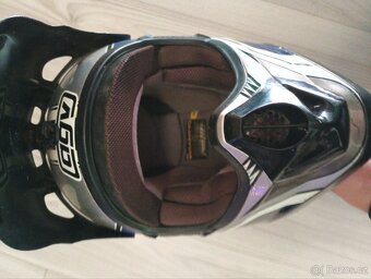 Helma na motorku - 2