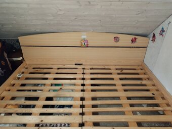 Velká postel 200x220 - 2