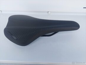 Sedlo na kolo Bontrager Arvada nové - 2