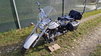 Yamaha XVS 650 Dragstar Classic - 2
