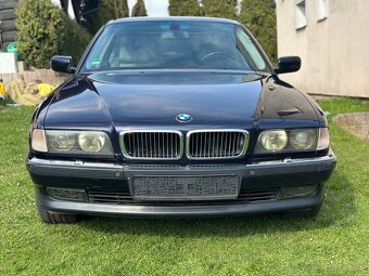 BMW 750i e38 - 2