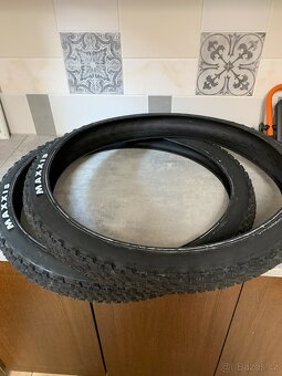 Prodám pláště Maxxis - 2