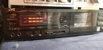 Sony deck a jvc jednotlivě. - 2