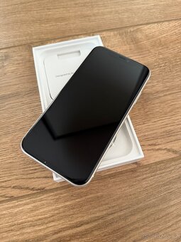 Apple iPhone 11 64gb bílá - 2