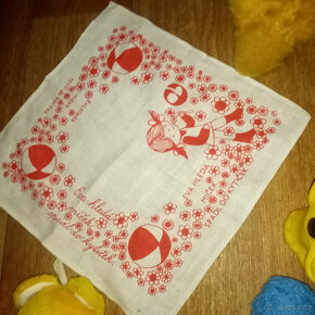 Prodám staré řetězy na kočárek chrastítka, hrkačky a kapesní - 2