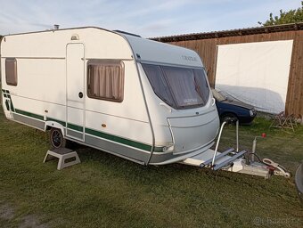 Karavan Calista 450, Soláry 400 Wp, rok 2003, 12V TV s DVD - 2