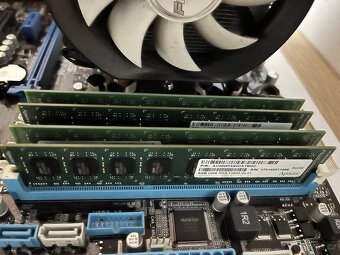 ASUS PBZ77-M 4x8GB DIMM DDR3, Intel I5-3740 3.2Ghz - 2