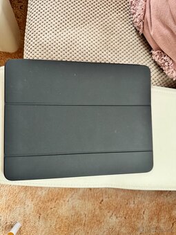 Apple iPad Pro 13” 2024 Folio pouzdro - 2