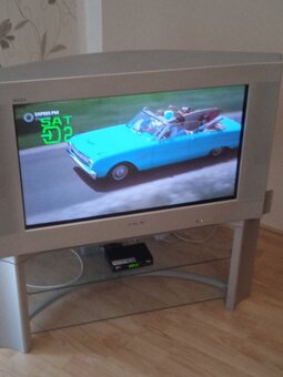 Sony WEGA Trinitron - 2