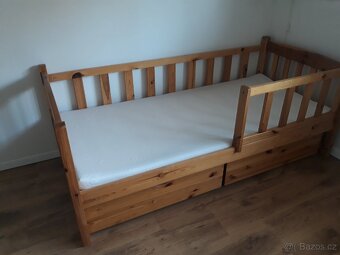 Borovicová postel 180 x 80 s šuplaty - 2