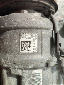 Kompresor klimatizace 8T0260805P Audi A4,A5,Q5 - 2