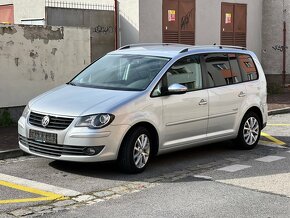 Touran 2.0Tdi 103Kw rv.2010 Navig Klimatronik Zaves Parktron - 2