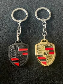 Porsche kvalitní přívěsek, klíčenka 4 druhy . - 2