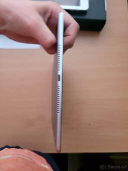 Ipad 2 air základní deska celular na sim - 2