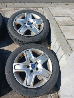 Kola Ford Focus 205/55/16 - 2