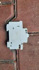 Elektrické značkové jističe 6A, 16A,20A - 2