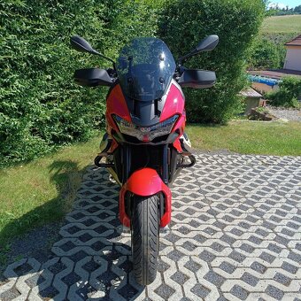 Moto Guzzi V100 Mandello - 2