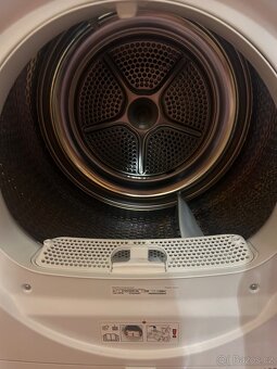 Sušička prádla Bosch WTW876WBY - 2