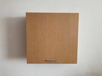 Skříňka pod i nad TV - 2