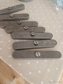 Zarážky druhé řády sedadel vw t4 multivan - 2