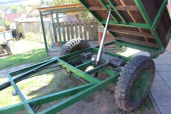 Prodám vlek za traktor - 2