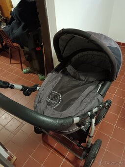 Zachovalý kočárek - 2