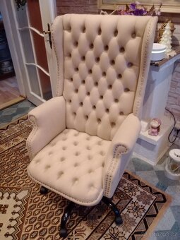 Kancelářské křeslo - 2