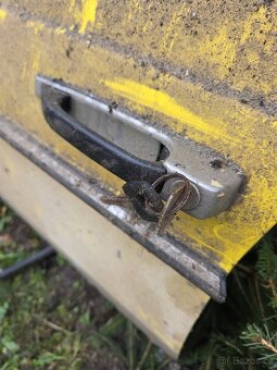 W123 Mercedes díly - 2