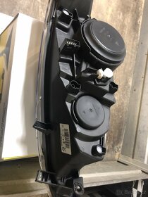 PP světlo Peugeot 607 - 2