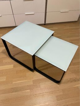 Set dvou skleněných stolků - 2