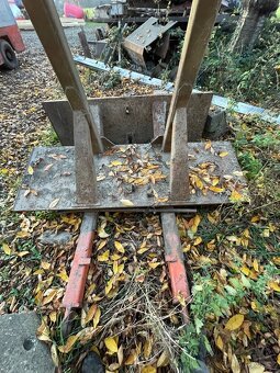 Rampovací radlice na Belarus / MTZ - 2