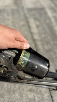 BMW E30 motor stěračů - 2