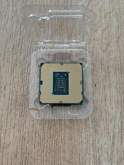 Intel Core i3 10105F - 2