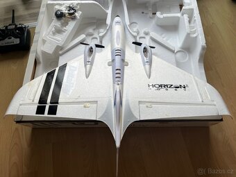 Letadlo Delta Ray na dálkové ovládání 2,4GHz - 2