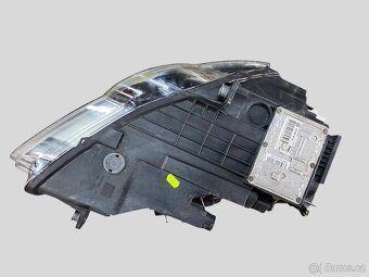 Levý přední BI-xenon VW Passat B6 3C natáčecí - 2